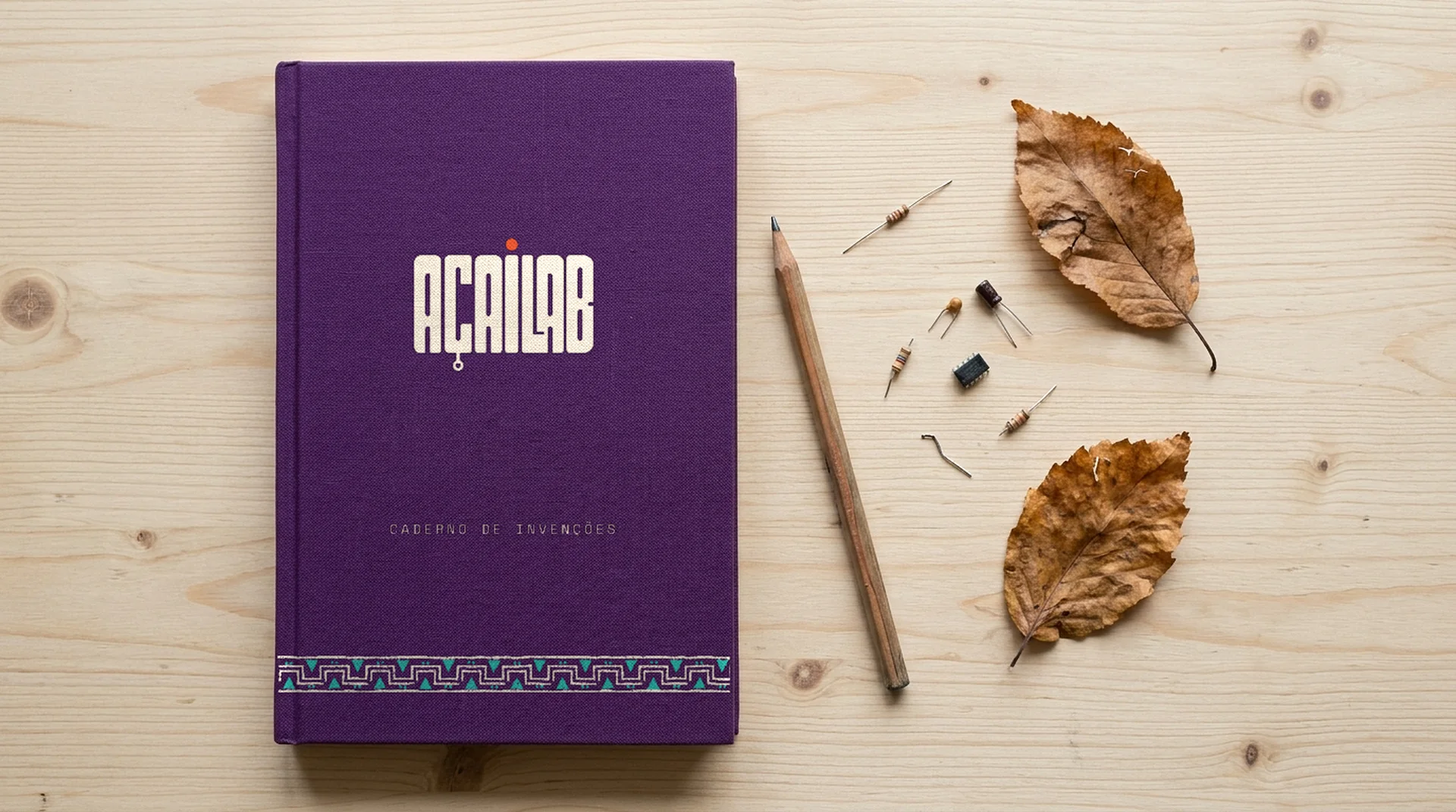 Caderno com o logo